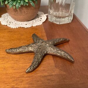 VINTAGE FRITZ Brass The Very Finest Star Fish Decor Paperweight KOREA Nautical
